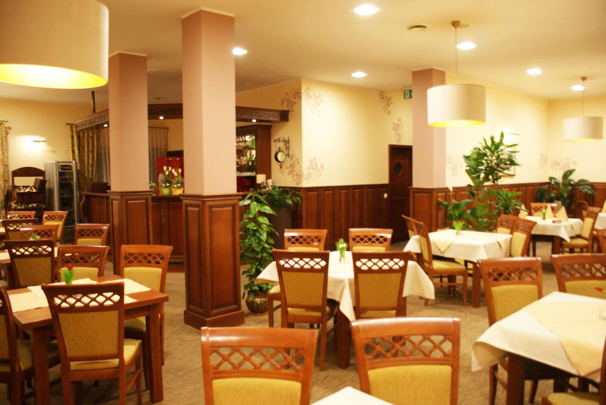 Hotel Wilga By Katowice Airport Mierzecice