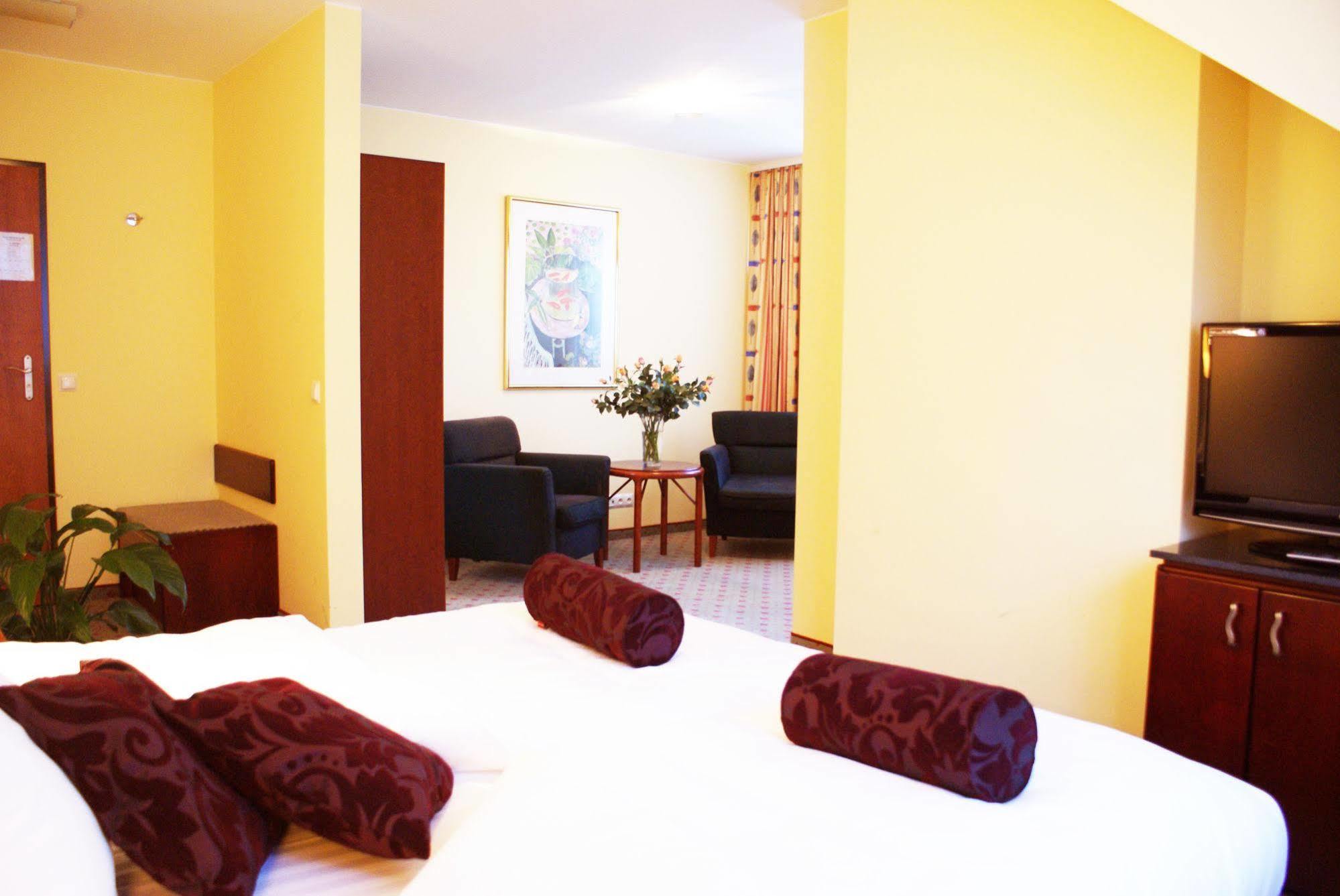 Wilga By Katowice Airport 3*