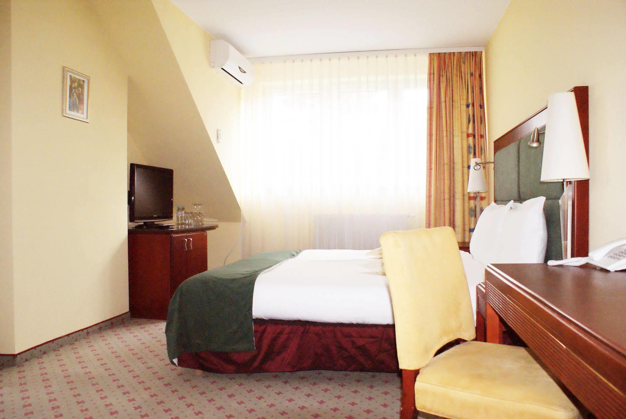 Wilga By Katowice Airport 3*
