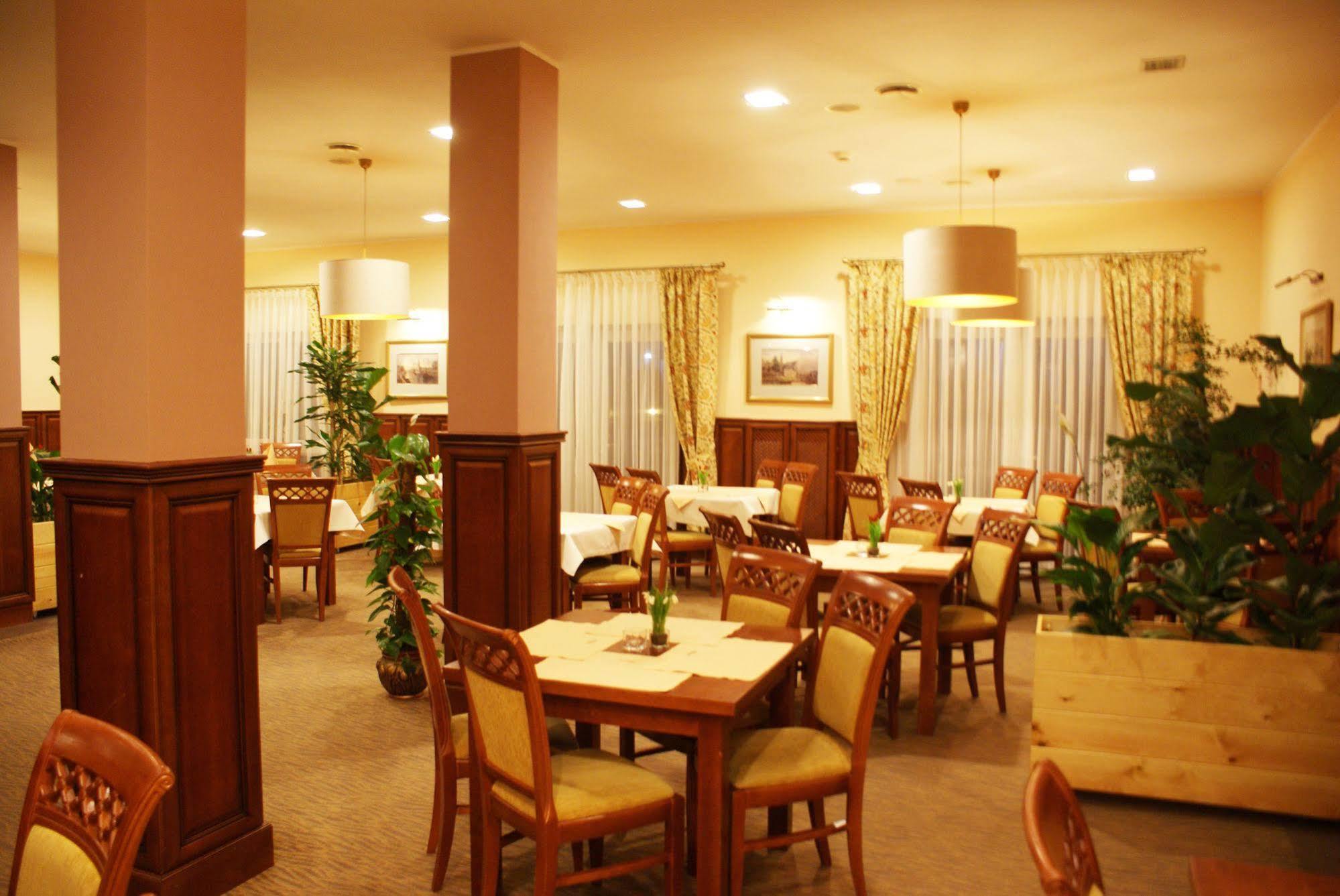 Wilga By Katowice Airport 3* Мєженціце